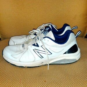 New Balance 857 Sneakers